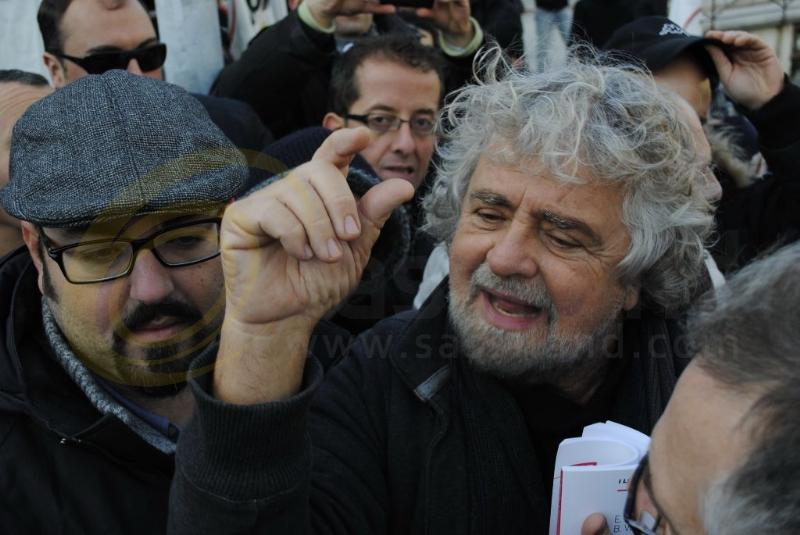 Beppe Grillo a Matera - 22 dicembre 2012 (foto SassiLand)