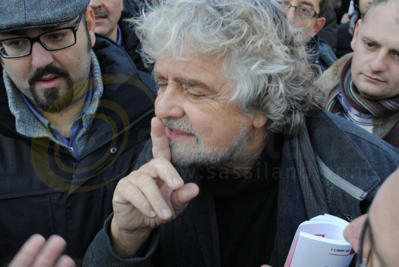 Beppe Grillo a Matera - 22 dicembre 2012 (foto SassiLand)