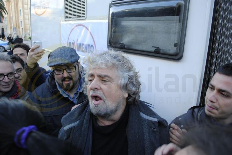 Beppe Grillo a Matera - 22 dicembre 2012 (foto SassiLand)
