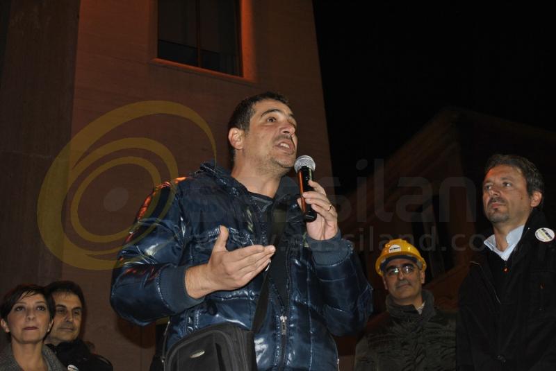 Comizio di Beppe Grillo a Matera e dei candidati alle regionali - 14 novembre 2013 (foto SassiLand)