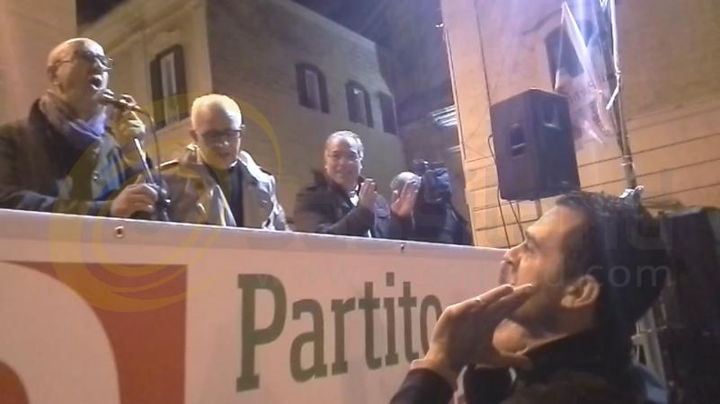 Comizio del PD - 14 novembre 2013 (foto SassiLand)