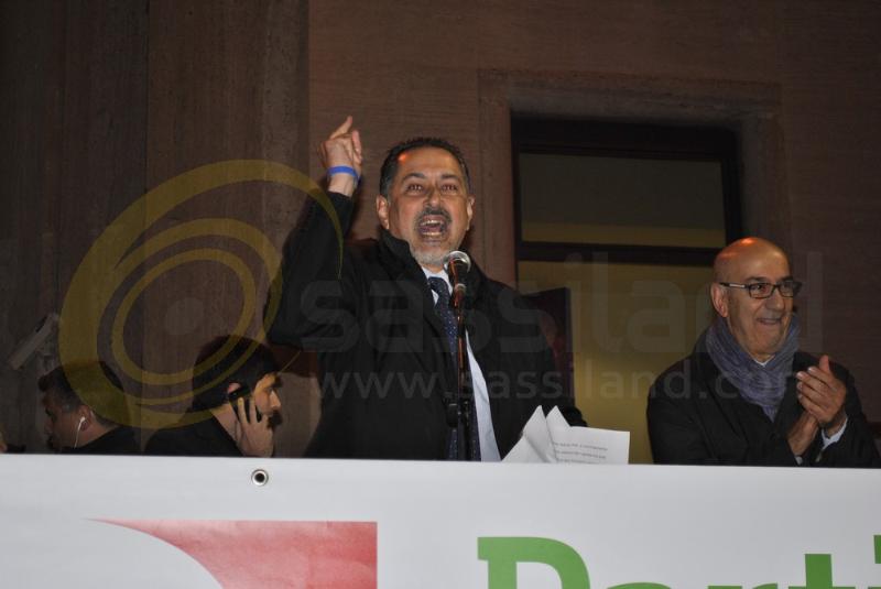 Comizio del PD - 14 novembre 2013 (foto SassiLand)