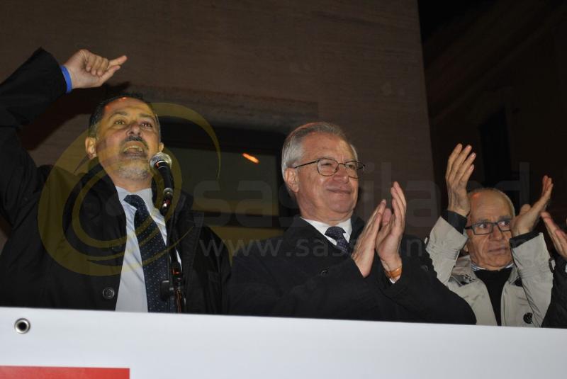 Comizio del PD - 14 novembre 2013 (foto SassiLand)