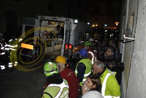 Crollo palazzina a Matera - 11 dicembre 2013 (foto SassiLand)