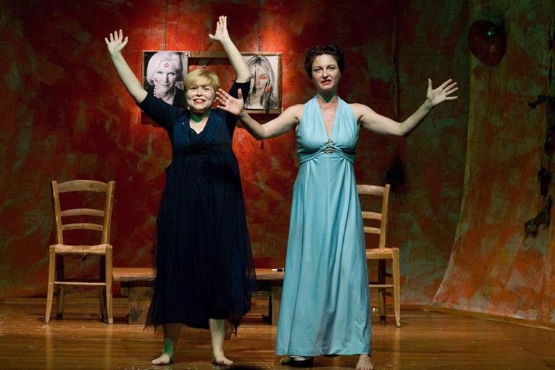 Due Sorelle. Cenerentola non abita pi qui - 23 Marzo 2015