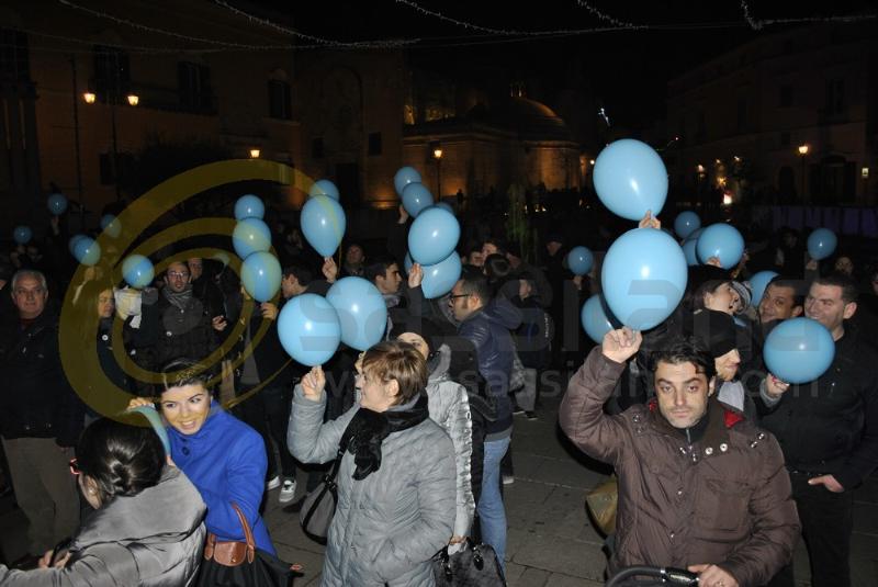 Flash-mob per Matera 2019 in piazza Vittorio Veneto - 28 dicembre 2013 (foto SassiLand)