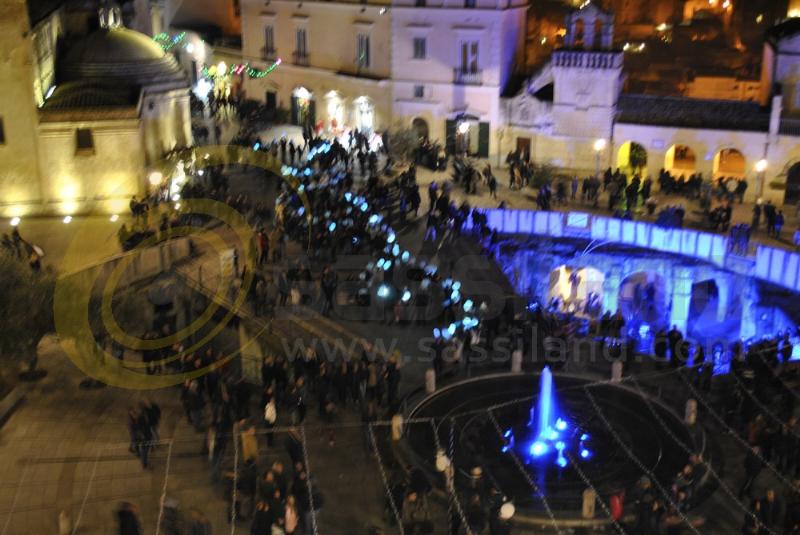 Flash-mob per Matera 2019 in piazza Vittorio Veneto - 28 dicembre 2013 (foto SassiLand)