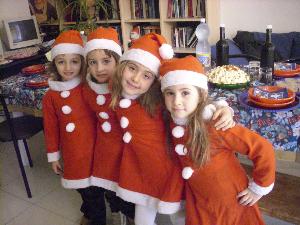 le quattro cuginette che feseggiano la festa pi bella del mondo!