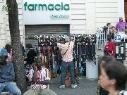 dopo gli sfarzi della festa...ad ognuno la sua cinghia...e se ci si sente male... la farmacia  vicina...