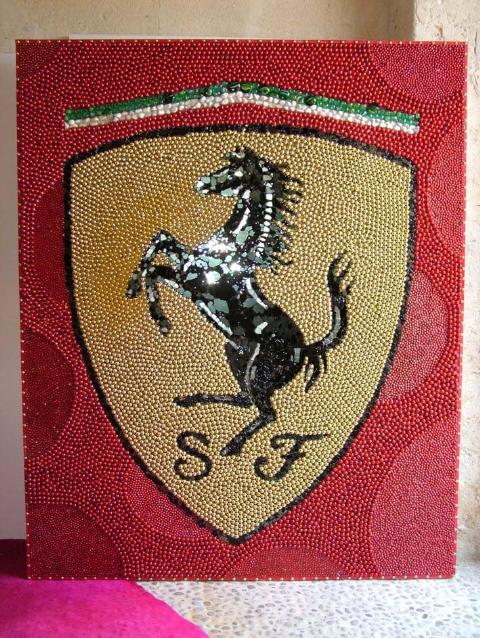 DAL FERRARI CLUB DI MARANELLO AGLI SCEICCHI DI DUBAI. CONQUISTANO I MOSAICI DELL´ARTISTA MATERANA PAOLA DI SERIO