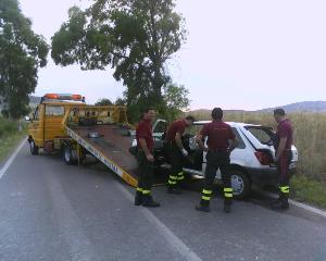 la rimozione del veicolo (foto martemix)