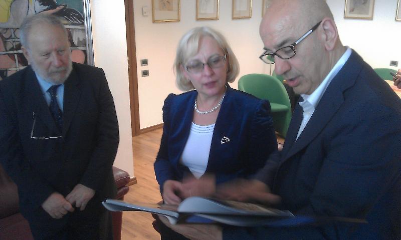 Incontro con ambasciatrice Estone al Comune di Matera per il Minibasket in piazza 2012