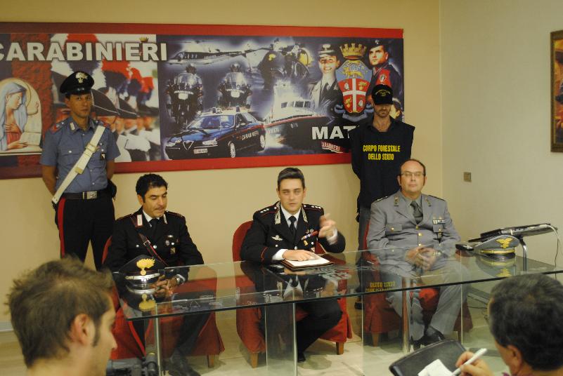 SCOPERTA PIANTAGIONE DI CANNABIS A MONTESCAGLIOSO - conferenza stampa dei Carabinieri - 28 settembre 2012