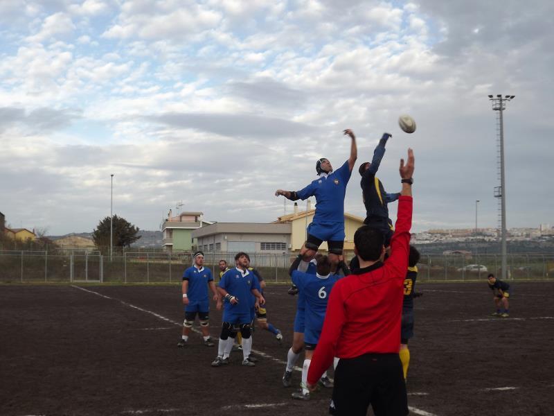 ASD Rugby Matera in azione (foto Facebook)