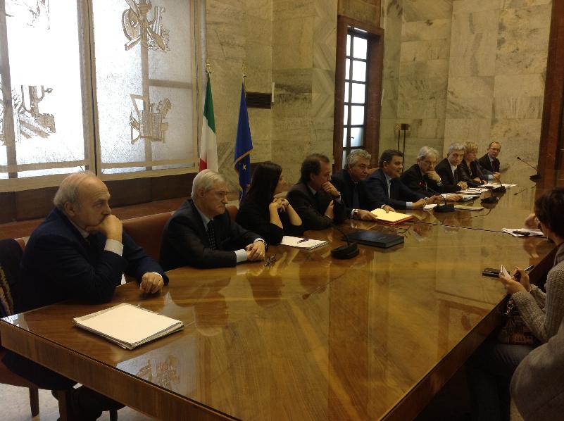 Firma al MISE dell´accordo di programma sul distretto del mobile imbottito - 8 febbraio 2013