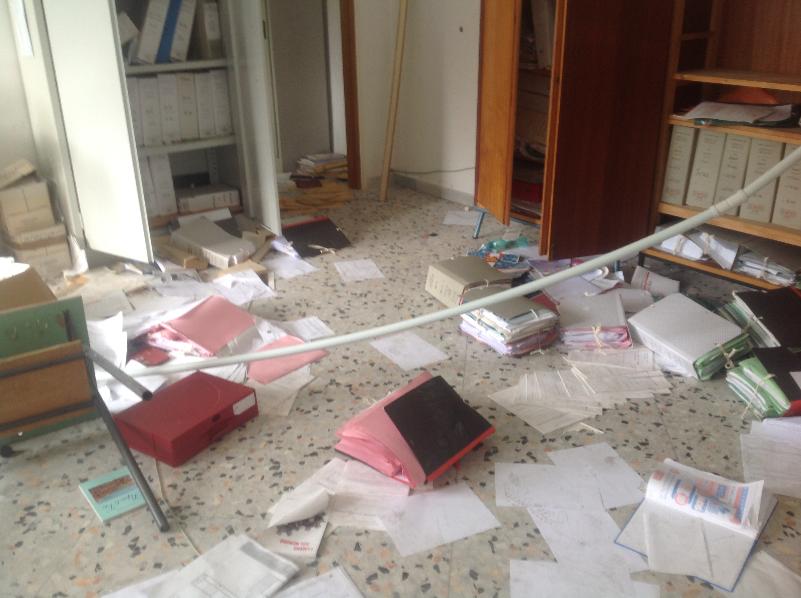 Vandalismo nella scuola di via Bramante a Matera