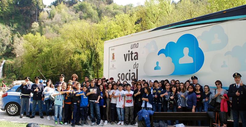 Una vita da social
